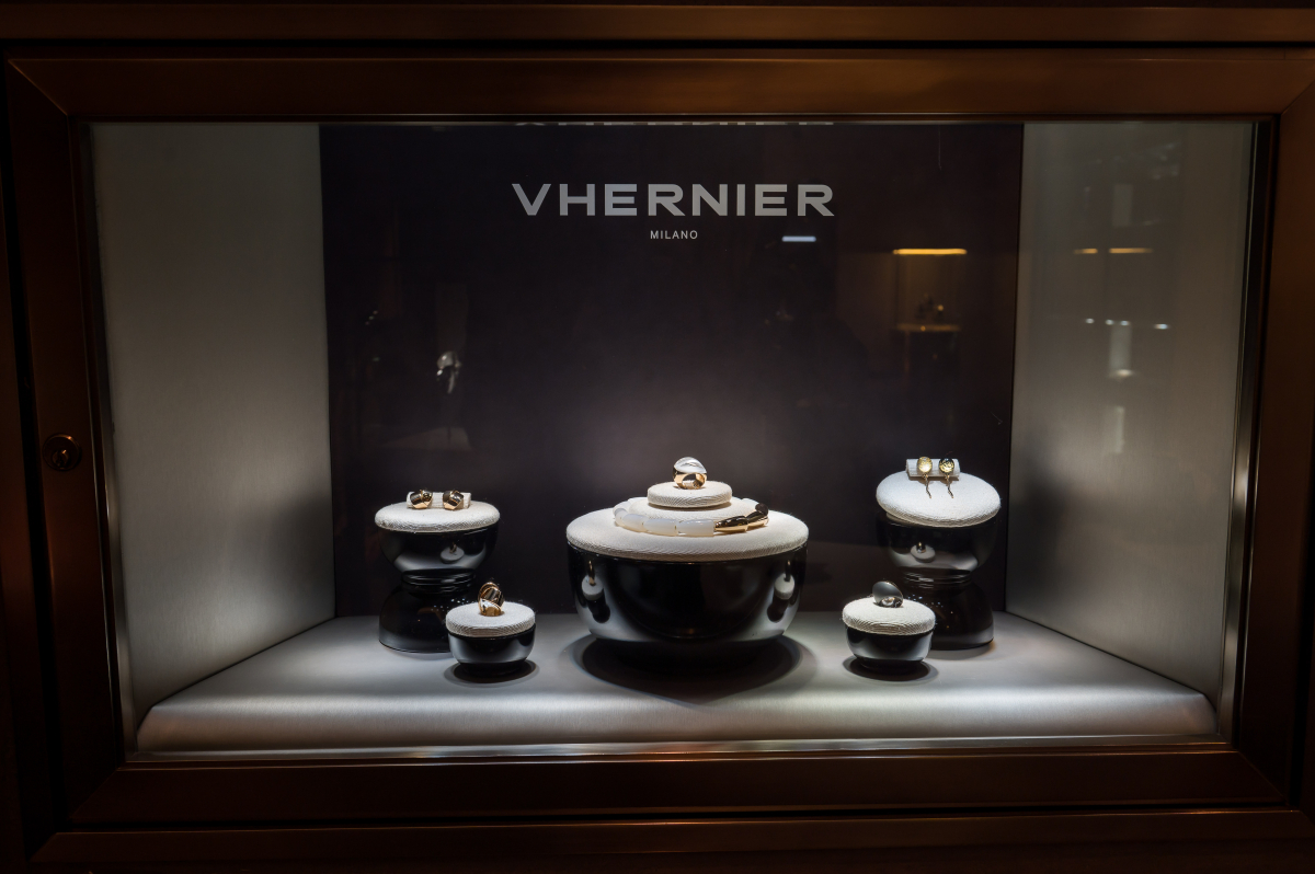 Vhernier Event Cortina