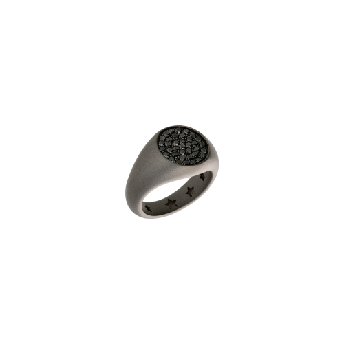 ANELLO CHEVALIER IN TITANIO SABBIATO E PAVÉ DI DIAMANTI BLACK - SAN4PADBK