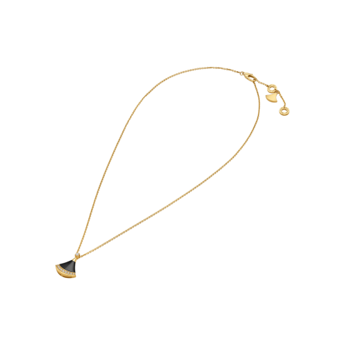 Accedi al prodotto correlato Bulgari COLLANA DIVAS' DREAM IN ORO ROSA CON ONICE E PAV&Eacute; DI DIAMANTI - CL860377