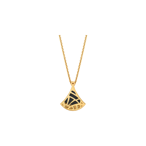 Accedi al prodotto correlato Bulgari COLLANA DIVAS' DREAM IN ORO ROSA CON ONICE E PAV&Eacute; DI DIAMANTI - CL860377