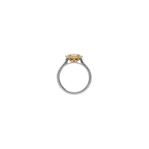 ANELLO IN ORO BIANCO CON DIAMANTE CENTRALE FANCY YELLOW CERTIFICATO, DIAMANTI LATERALI E SUL GAMBO - 326-000-4935