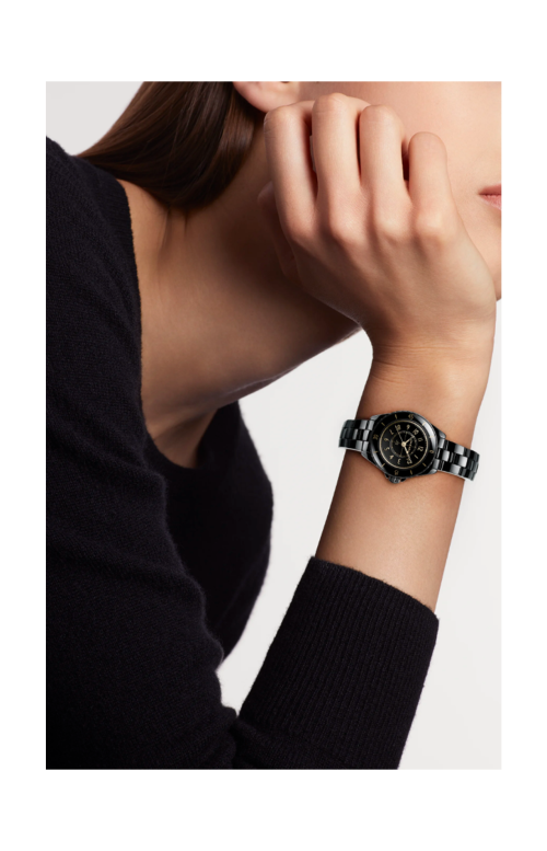 Accedi alla scheda di Chanel J12 GOLDEN BLACK, 28 MM - H11057