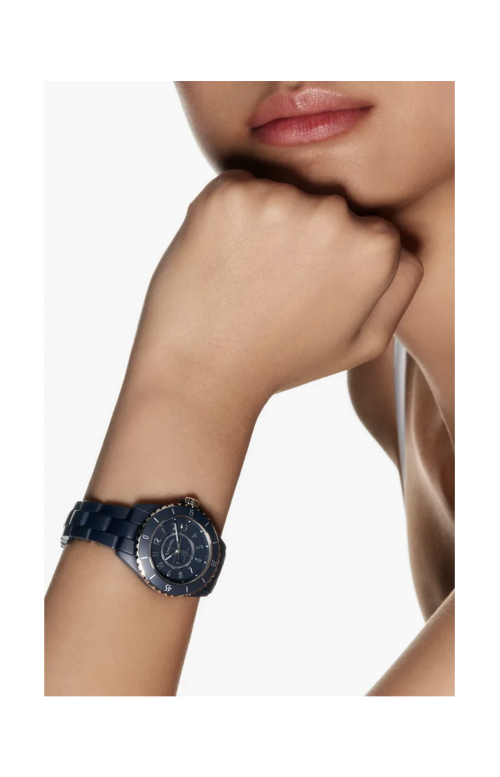 Accedi alla scheda di Chanel J12 CALIBRO 12.2, 33 MM - H11683