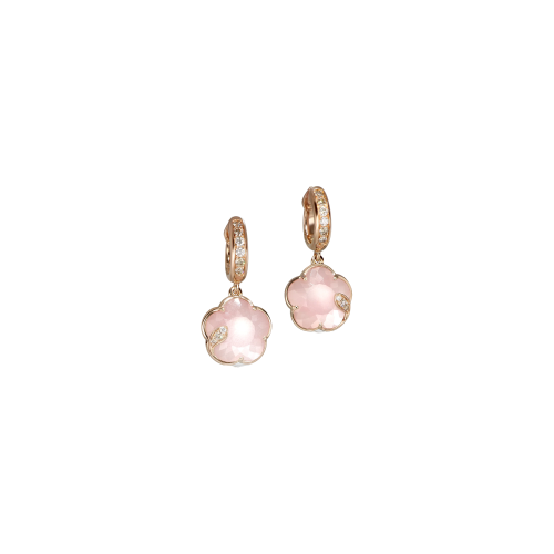 Accedi alla scheda di Pasquale Bruni ORECCHINI PETIT JOLI LUNAIRE IN ORO ROSA CON DOPPIETTA DI CALCEDONIO ROSA, PIETRA DI LUNA BIANCA E DIAMANTI - 16595R