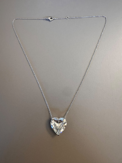 Accedi alla scheda di Bartorelli Italian Jewels COLLANA GIROCOLLO SOLITARIO IN ORO BIANCO CON DIAMANTE CUORE CERTIFICATO GIA - F.247D