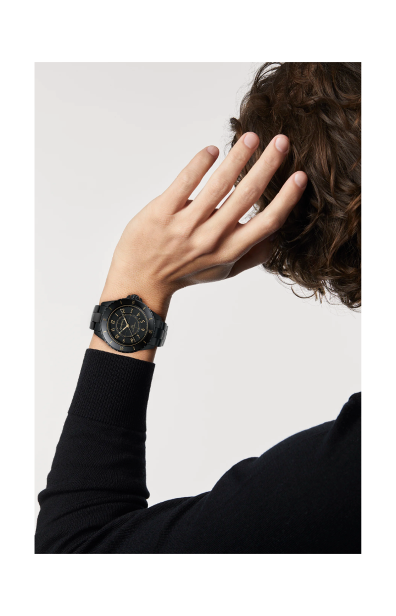 Chanel | J12 GOLDEN BLACK CALIBRO 12.1, 42 MM - H11060 (3)