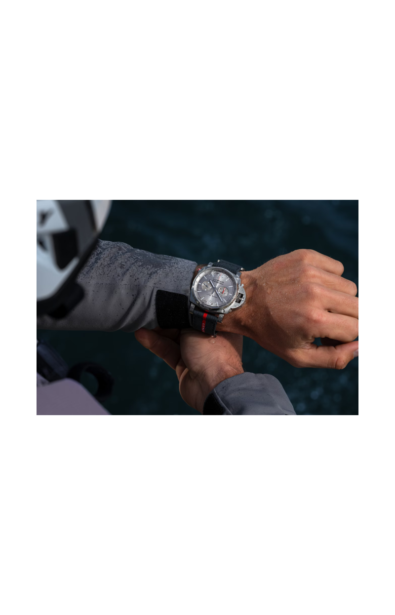 Panerai | LUMINOR LUNA ROSSA CHRONO - LIMITED EDITION - PAM01768 (9)