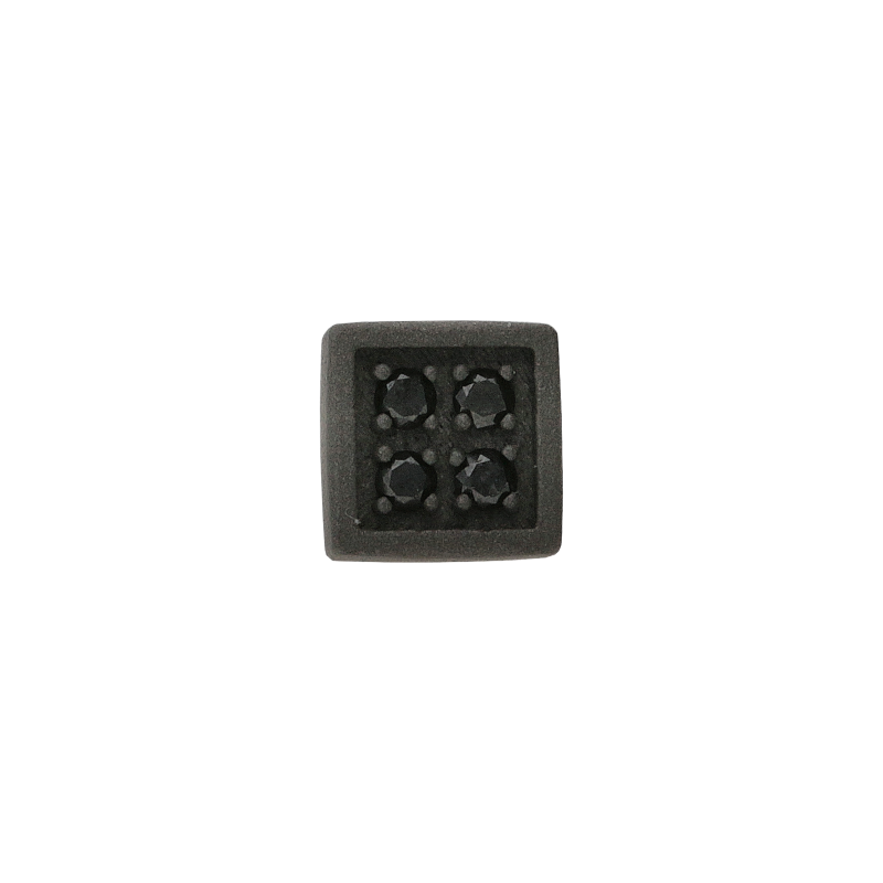 Mano | J . | MONO ORECCHINO IN TITANIO CON QUADRETTO PICCOLO CON 4 DIAMANTI BLACK - MINORT4BORE (1)